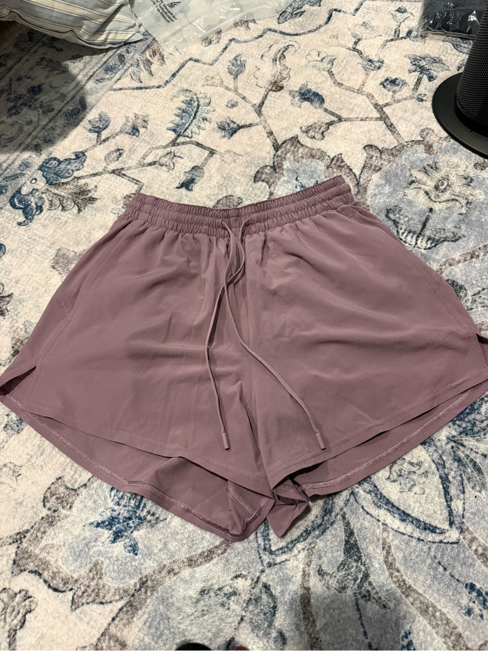 women’s lululemon pace rival short